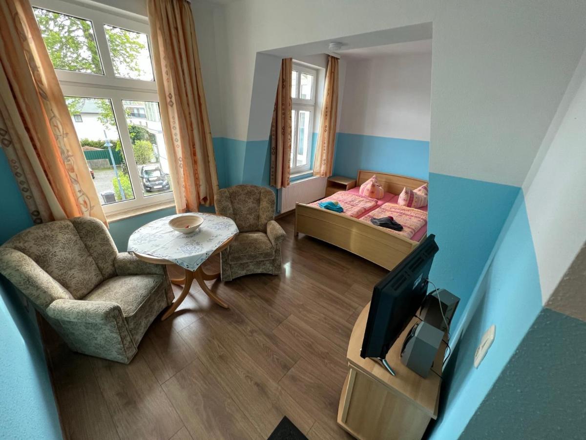 Ferienwohnungen Hennig Heringsdorf  Extérieur photo